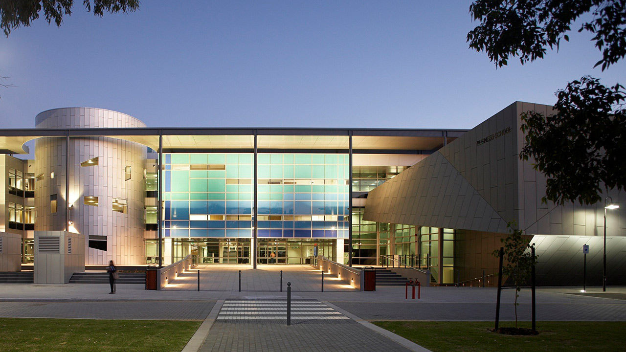 Retravision Commercial - Projects - BGC Construction